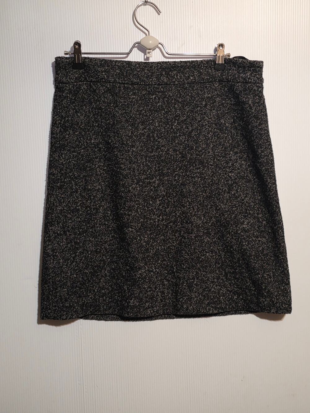 DKNY Tweed Mini Skirt  10 Black Gray Wool Blend Tailored Pencil Office Career